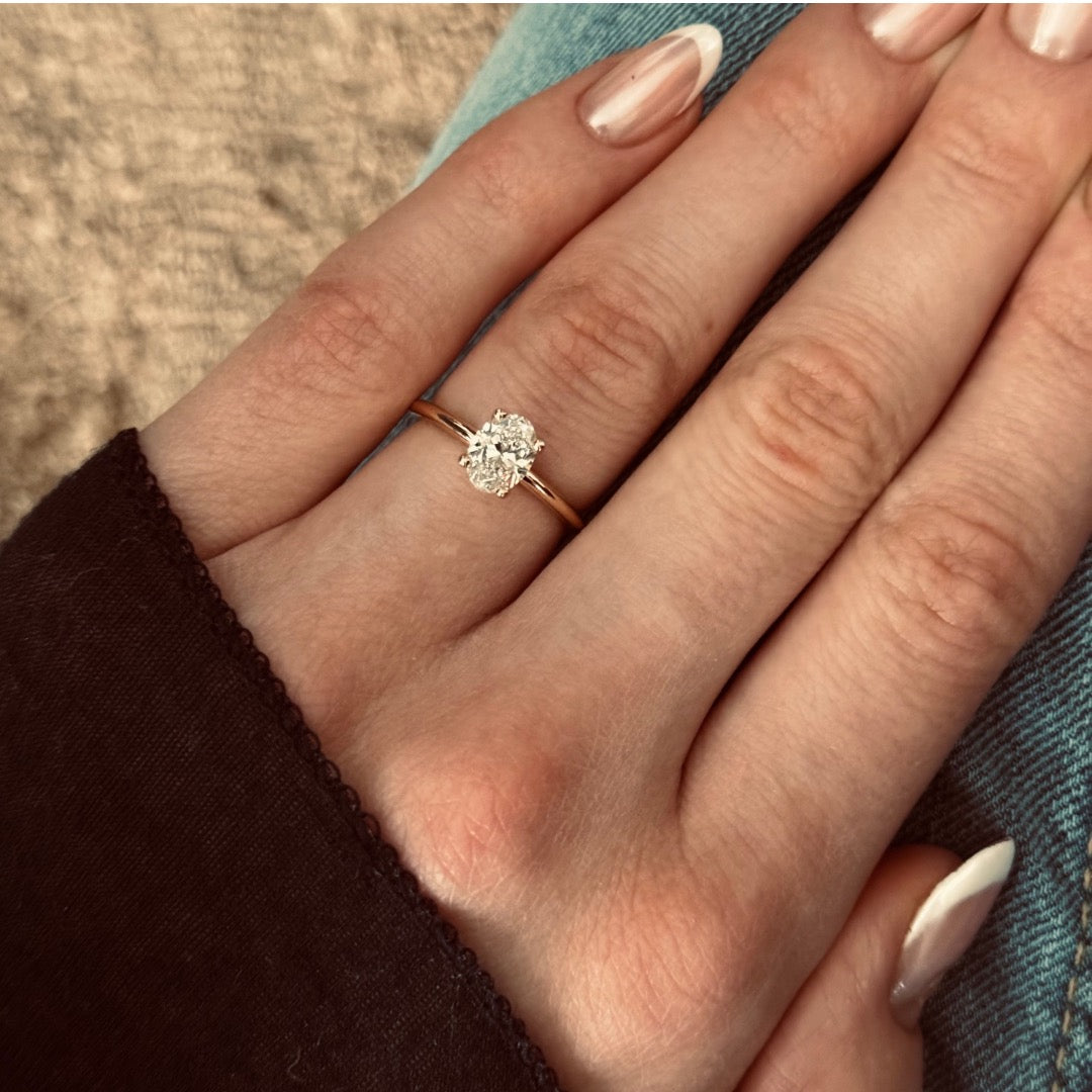 BLACK LABEL OVAL SOLITAIRE